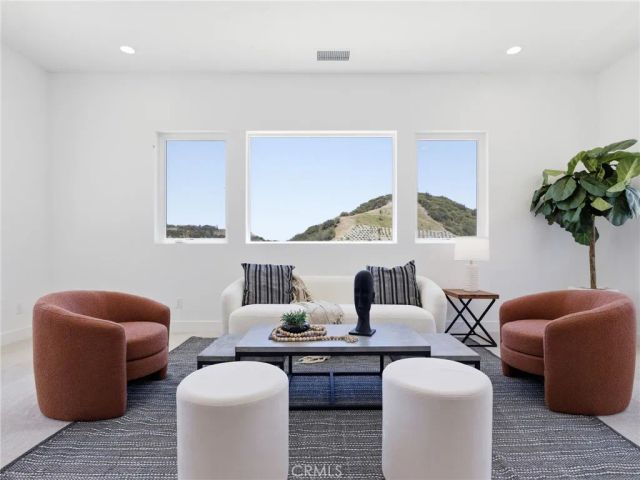 11850 Red Hawk Lane, Porter Ranch, CA 91326