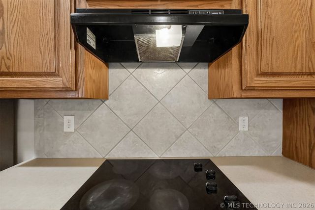 3900 W Vicksburg Street, Broken Arrow, OK 74011