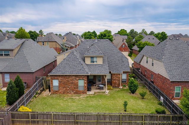 3900 W Vicksburg Street, Broken Arrow, OK 74011
