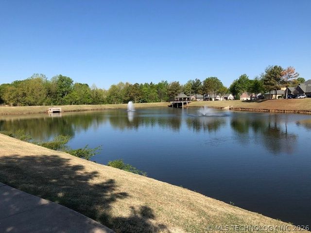 3900 W Vicksburg Street, Broken Arrow, OK 74011