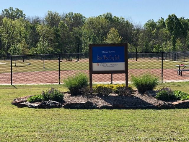 3900 W Vicksburg Street, Broken Arrow, OK 74011