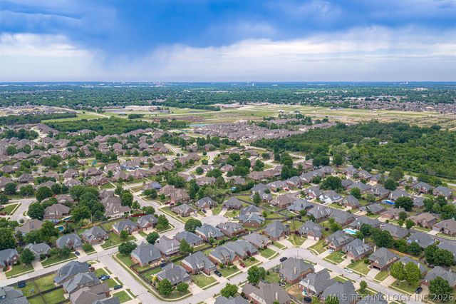 3900 W Vicksburg Street, Broken Arrow, OK 74011