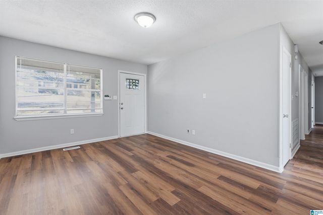 1528 CAROL CIRCLE, Midfield, AL 35228