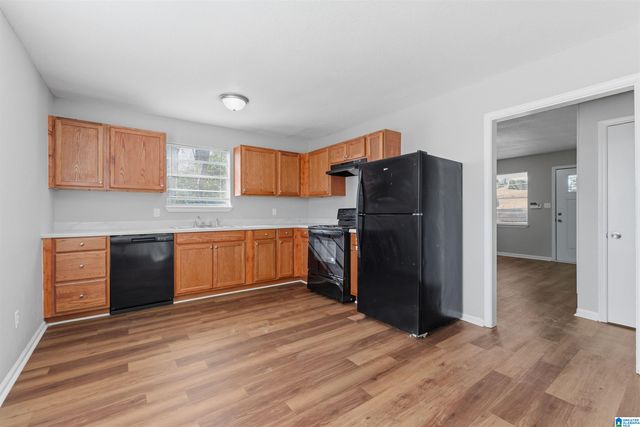 1528 CAROL CIRCLE, Midfield, AL 35228