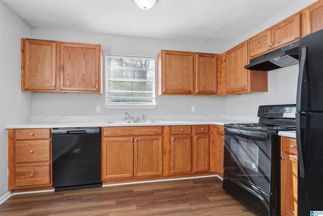 1528 CAROL CIRCLE, Midfield, AL 35228