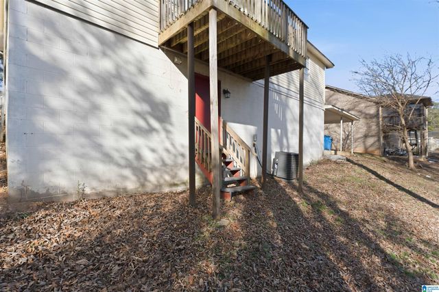 1528 CAROL CIRCLE, Midfield, AL 35228