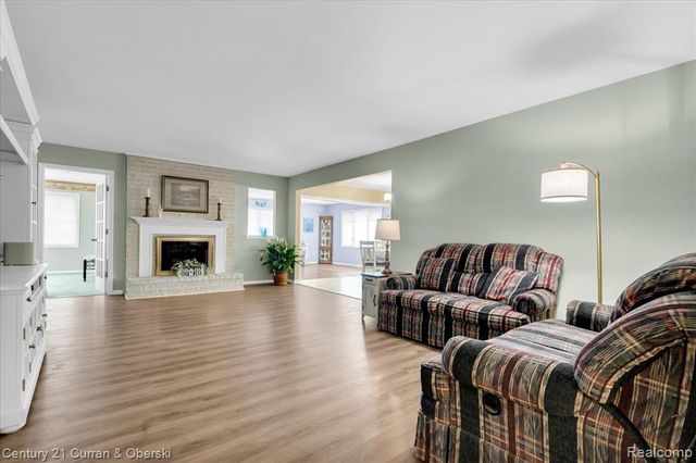 13741 Chestnut Street, Southgate, MI 48195