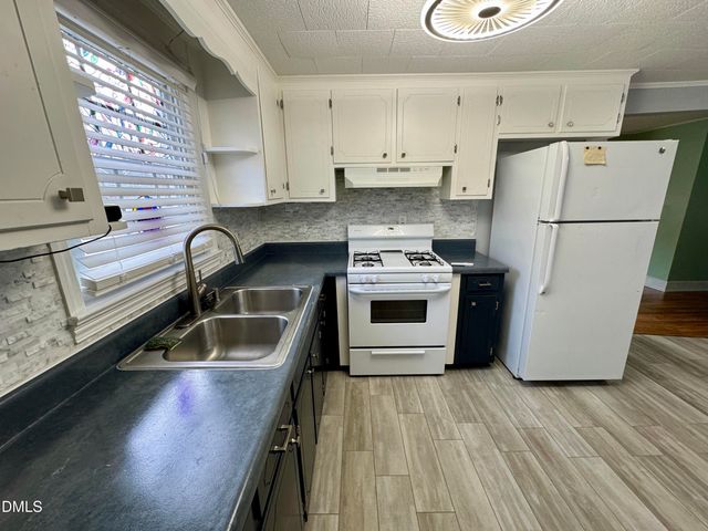 902 E Joyner Street, Clayton, NC 27520