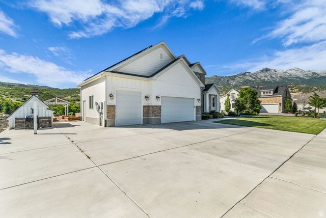12517 N MINOTS LEDGE DR, Highland, UT 84003