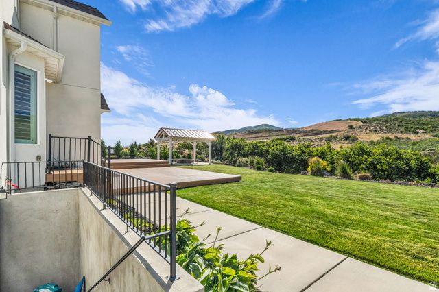 12517 N MINOTS LEDGE DR, Highland, UT 84003