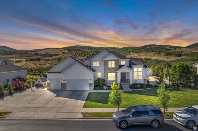 12517 N MINOTS LEDGE DR, Highland, UT 84003