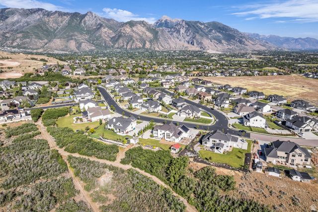12517 N MINOTS LEDGE DR, Highland, UT 84003