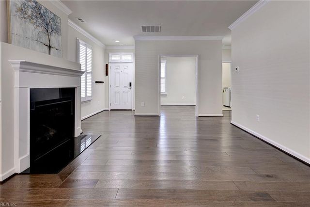 4381 Harrington CMNS, Williamsburg, VA 23188