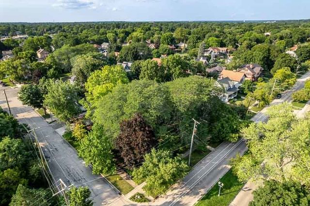 1308 HARLEM Boulevard, Rockford, IL 61103