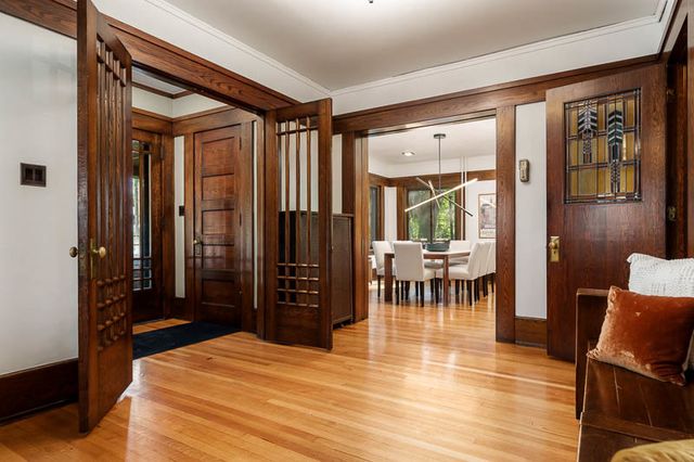 1308 HARLEM Boulevard, Rockford, IL 61103