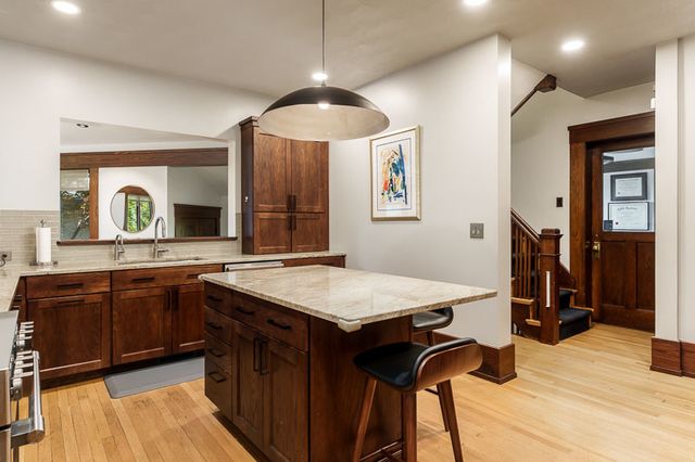 1308 HARLEM Boulevard, Rockford, IL 61103