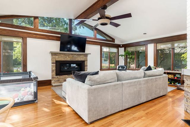 1308 HARLEM Boulevard, Rockford, IL 61103