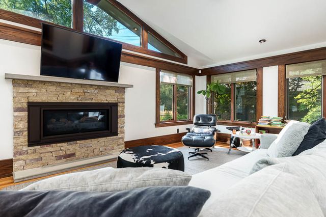 1308 HARLEM Boulevard, Rockford, IL 61103