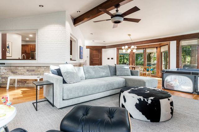 1308 HARLEM Boulevard, Rockford, IL 61103