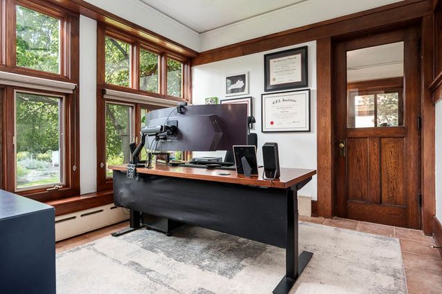 1308 HARLEM Boulevard, Rockford, IL 61103