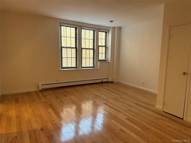 310 Riverside Boulevard 2K, Long Beach, NY 11561