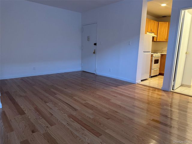 310 Riverside Boulevard 2K, Long Beach, NY 11561