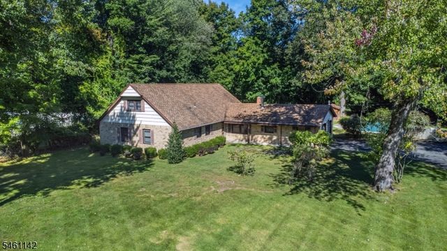 492 Blue Hill Ter, Franklin Lakes Boro, NJ 07417