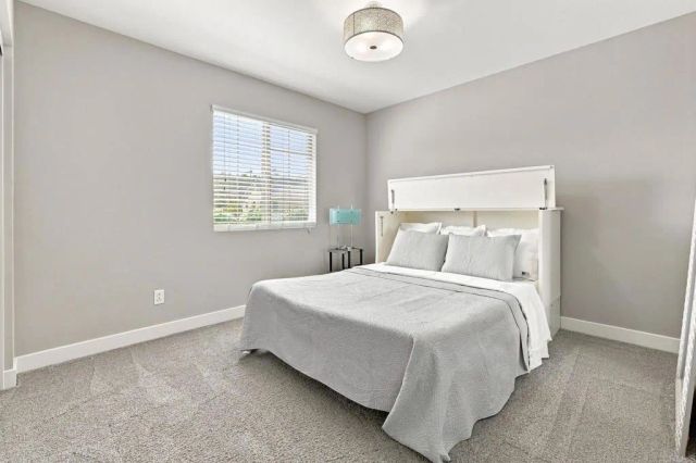 4318 Pacifica Way 2, Oceanside, CA 92056