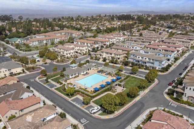 4318 Pacifica Way 2, Oceanside, CA 92056