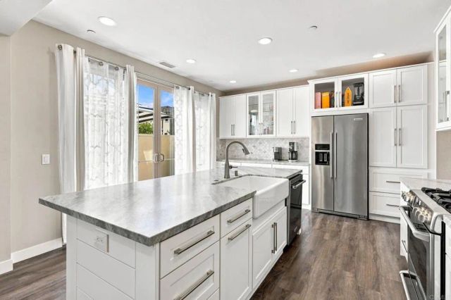 4318 Pacifica Way 2, Oceanside, CA 92056
