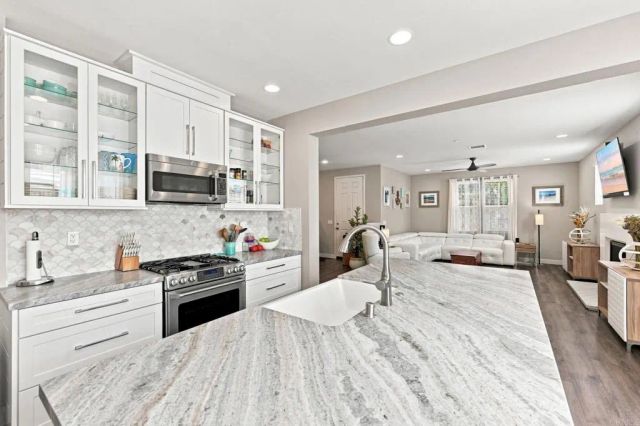 4318 Pacifica Way 2, Oceanside, CA 92056