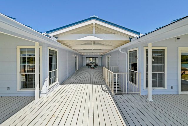 4690 River Oaks DR, Kingsland, TX 78639