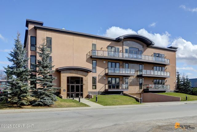 101 W 13th Avenue, #105, Anchorage, AK 99501