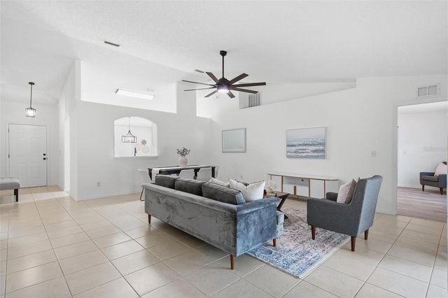 15 PINELAND LANE, Palm Coast, FL 32164