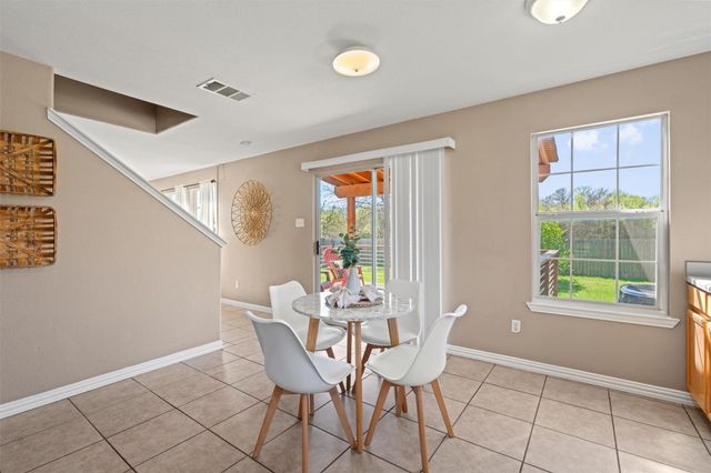 1527 Apollo CIR, Round Rock, TX 78664