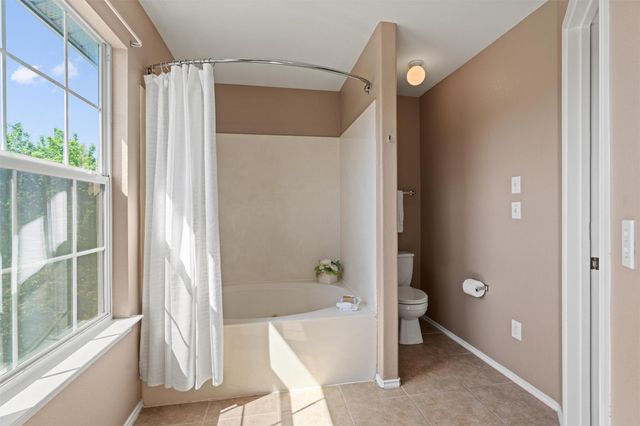 1527 Apollo CIR, Round Rock, TX 78664