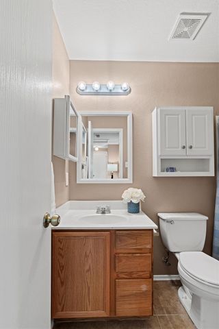 1527 Apollo CIR, Round Rock, TX 78664