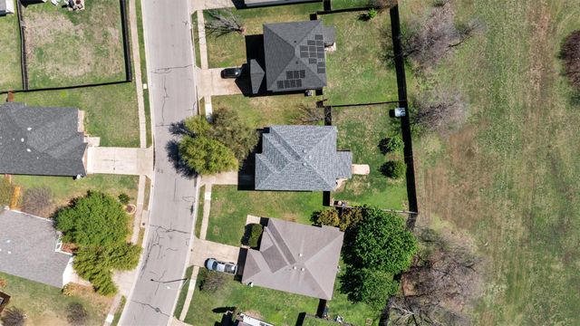 1527 Apollo CIR, Round Rock, TX 78664