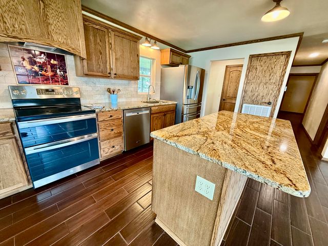 25604 S 608 Road, Grove, OK 74344