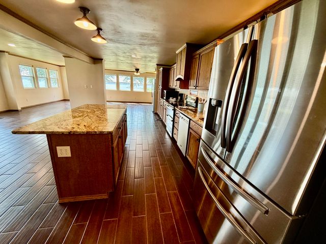 25604 S 608 Road, Grove, OK 74344