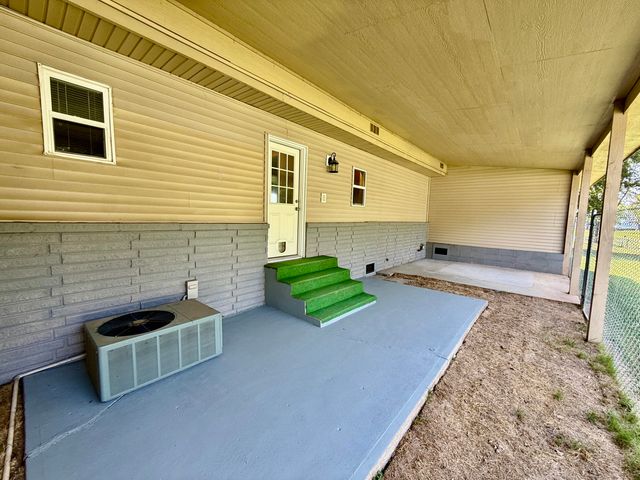 25604 S 608 Road, Grove, OK 74344