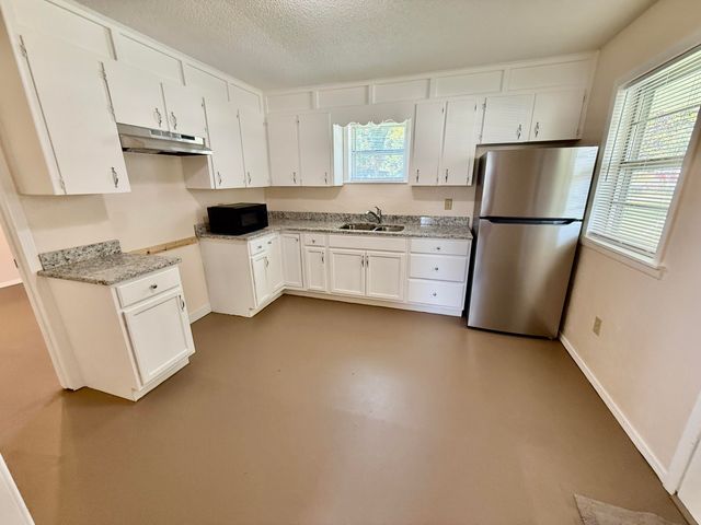 25604 S 608 Road, Grove, OK 74344