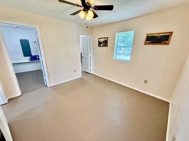 25604 S 608 Road, Grove, OK 74344