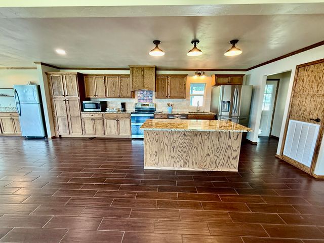 25604 S 608 Road, Grove, OK 74344