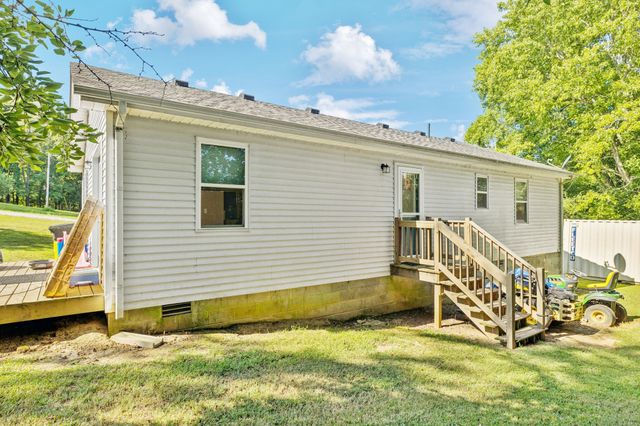 155 Dorothy Ln, Hartsville, TN 37074