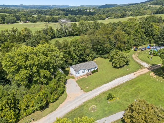 155 Dorothy Ln, Hartsville, TN 37074