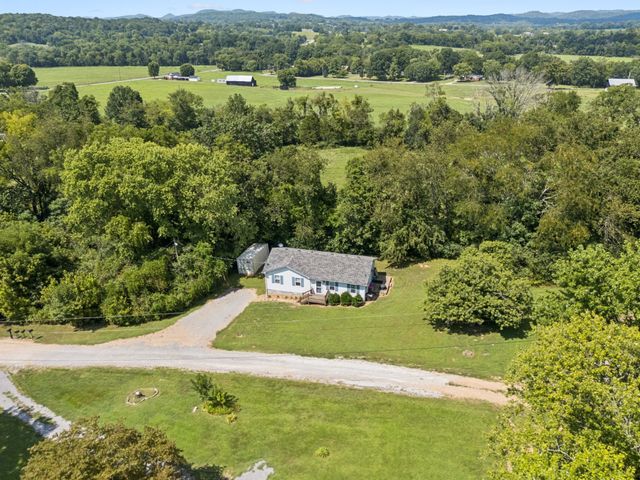 155 Dorothy Ln, Hartsville, TN 37074