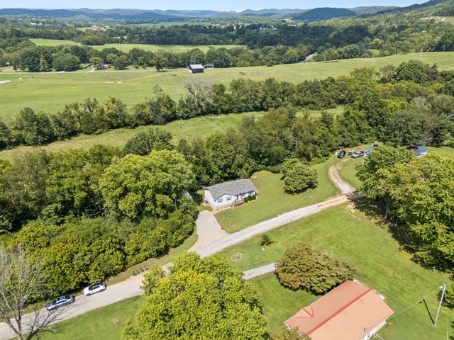 155 Dorothy Ln, Hartsville, TN 37074