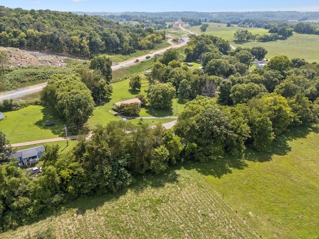 155 Dorothy Ln, Hartsville, TN 37074