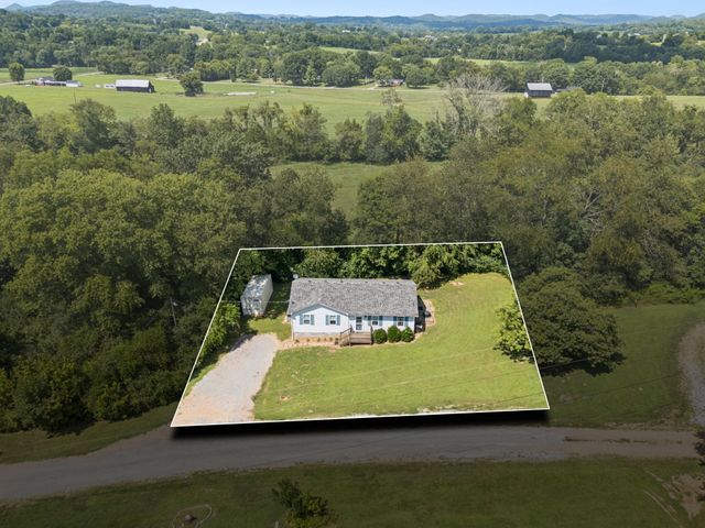 155 Dorothy Ln, Hartsville, TN 37074